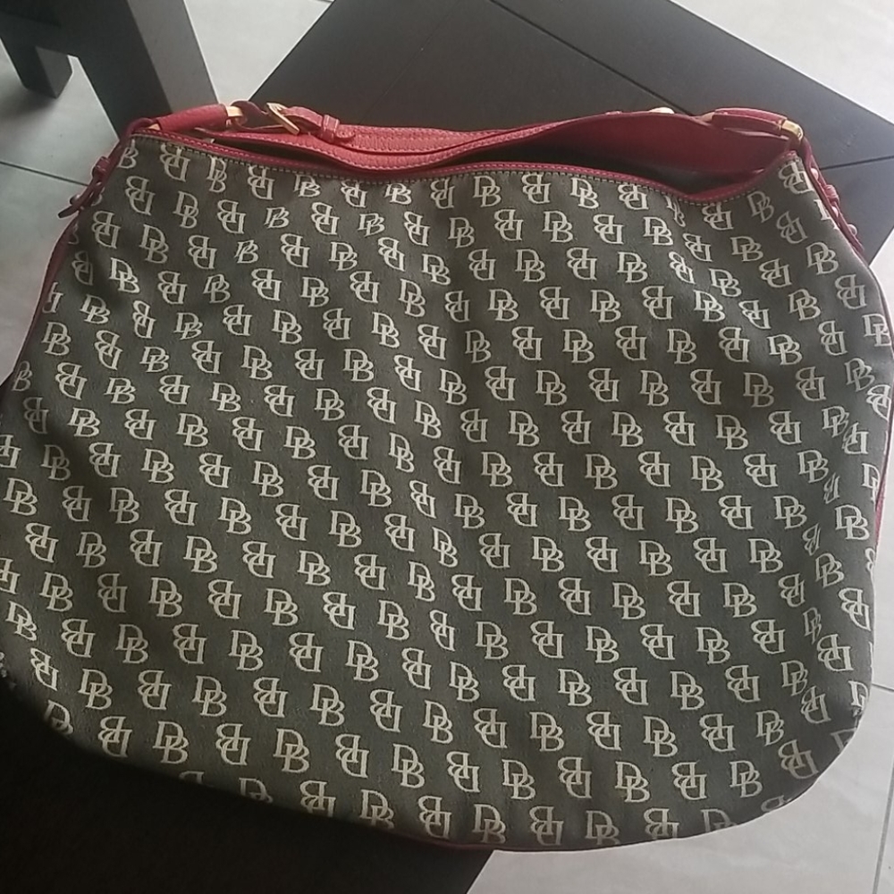 Authentic Dooney and Bourke Tote bag
